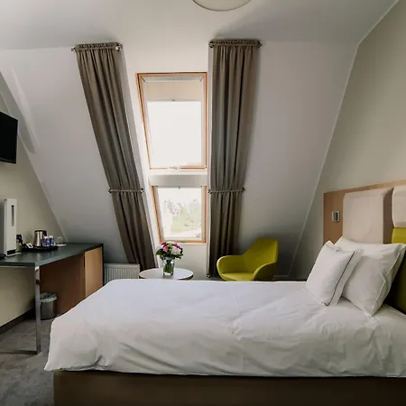 Hotel Almond Business & By Grano 4*