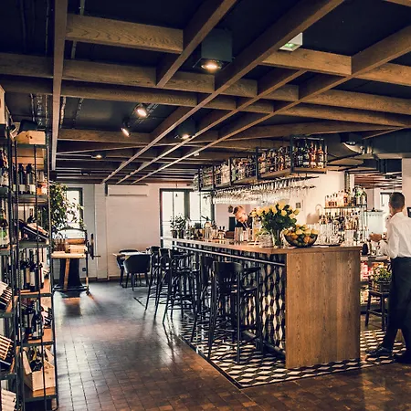 Hotel Almond Business & By Grano 4*