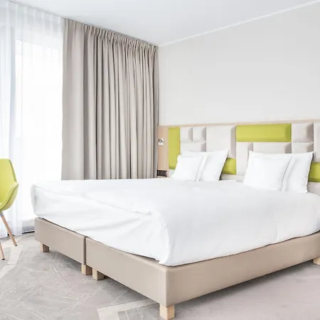 Hotel Almond Business & By Grano 4*