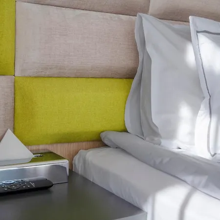 Almond Business & By Grano - Grano Riverside Hotel