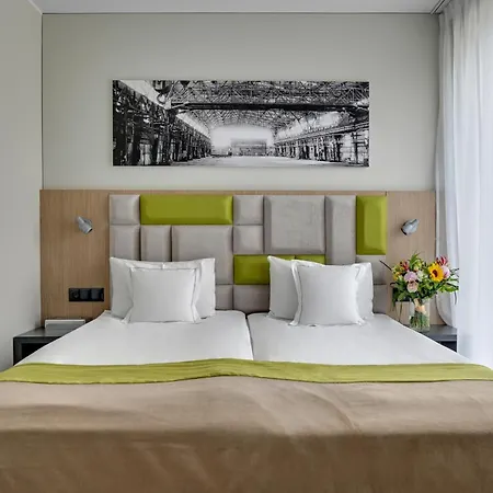 Almond Business & By Grano - Grano Riverside Hotel