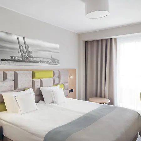 Almond Business & By Grano Hotel 4*