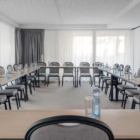 Almond Business & By Grano Hotel