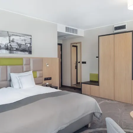 Grano Riverside Szálloda 4*