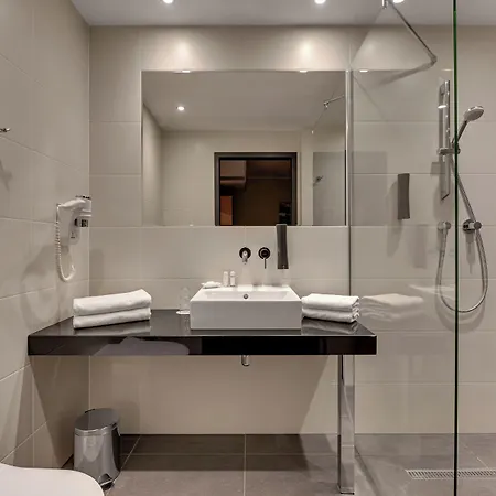 Grano Riverside 4*